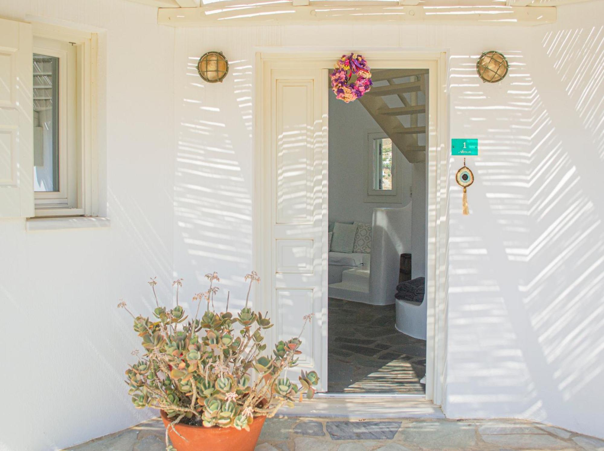 Hotel Salty Kalo Livadi